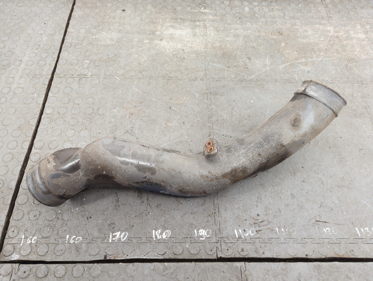 Патрубок воздушного фильтра