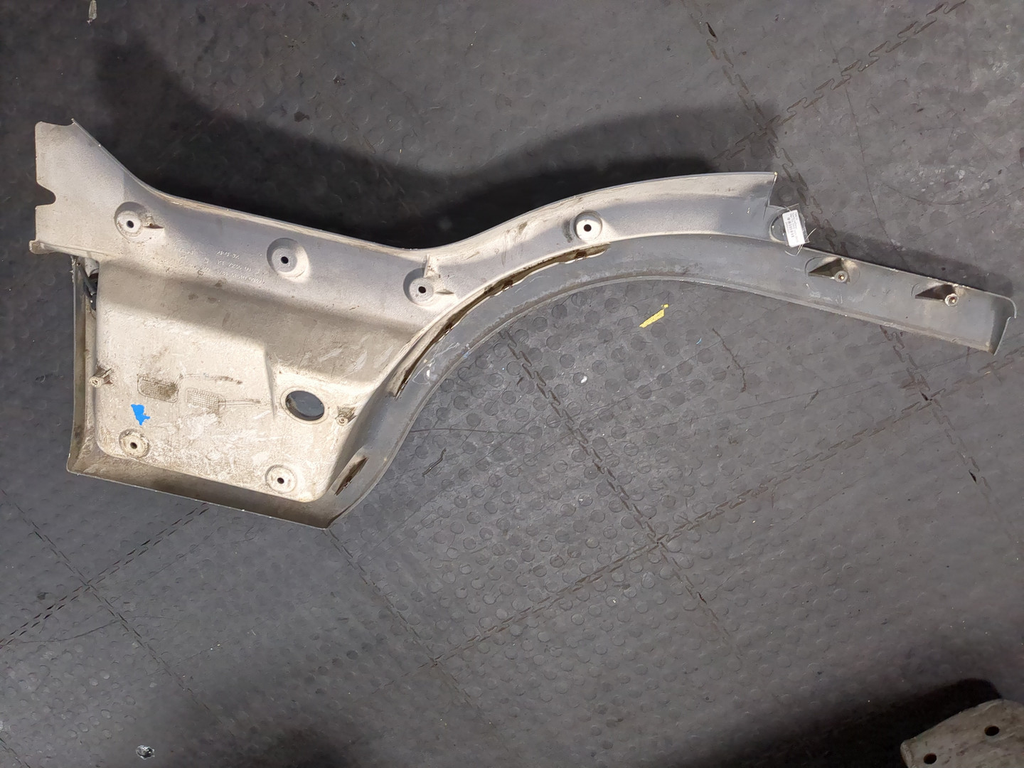 Подножка правая