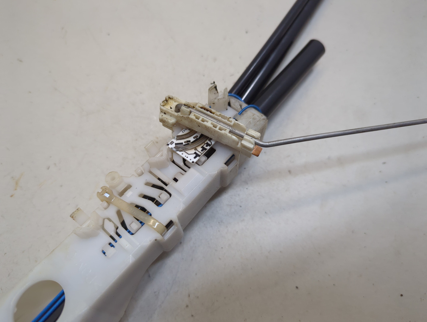 Датчик уровня топлива