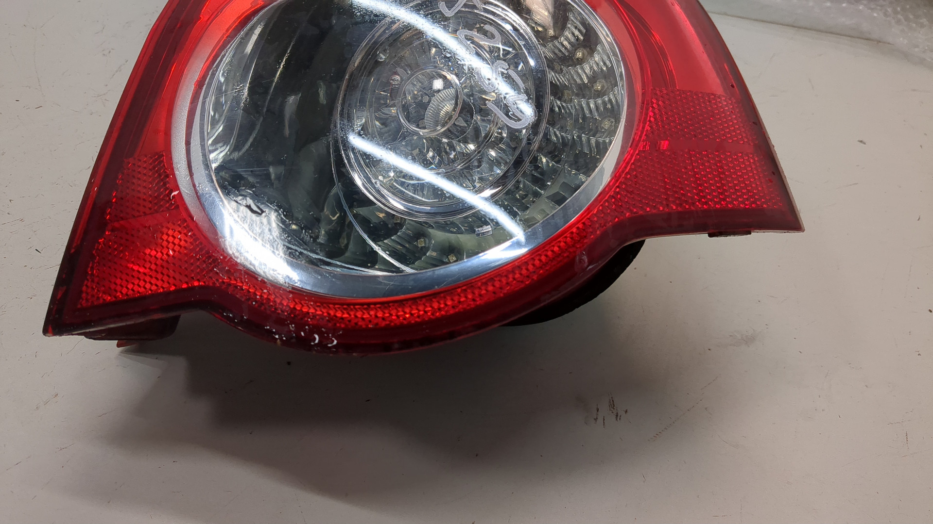 Фонарь задний правый