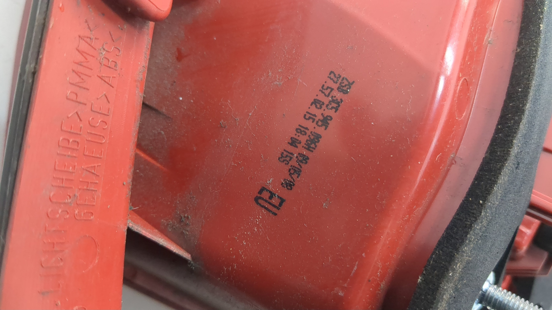 Фонарь задний правый