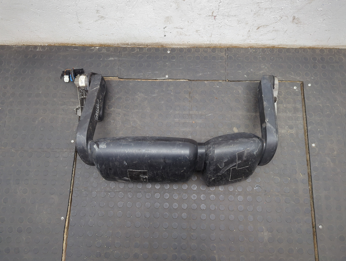 Зеркало левое электрическое