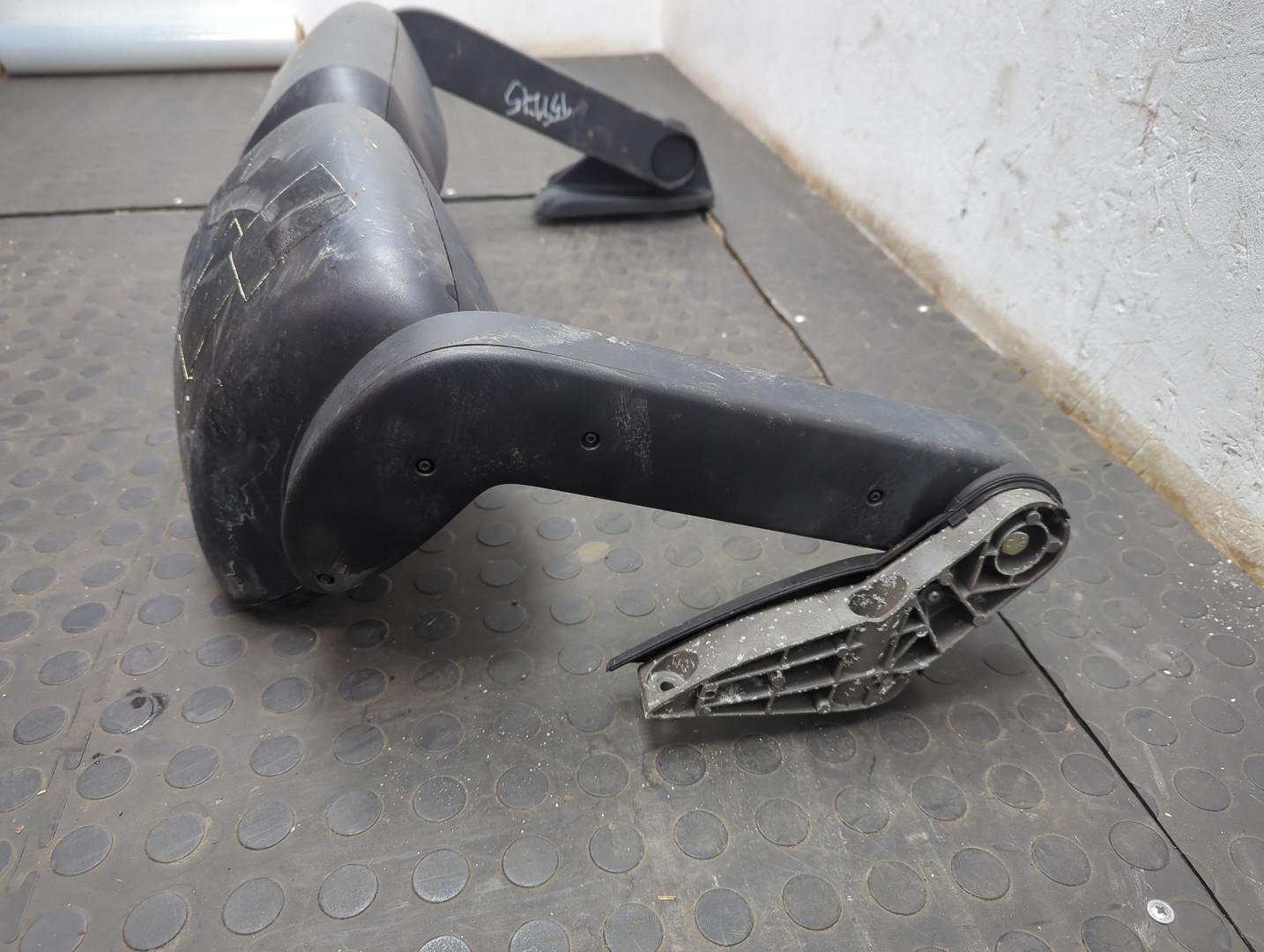 Зеркало левое электрическое