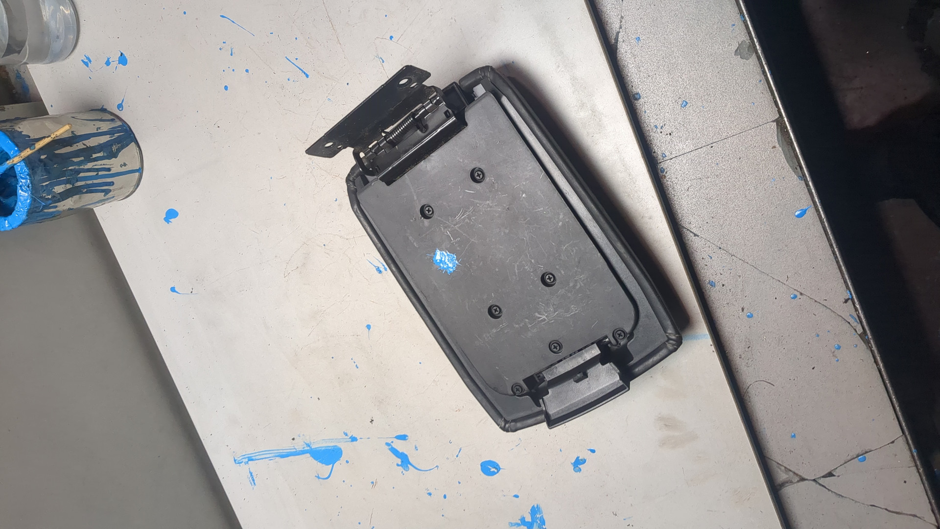 Подлокотник