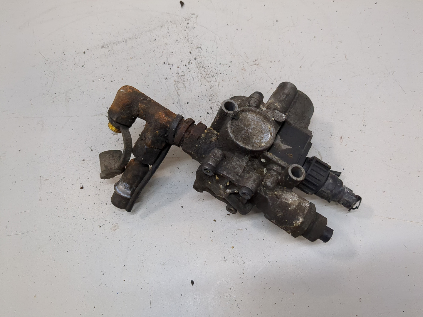 Клапан электромагнитный