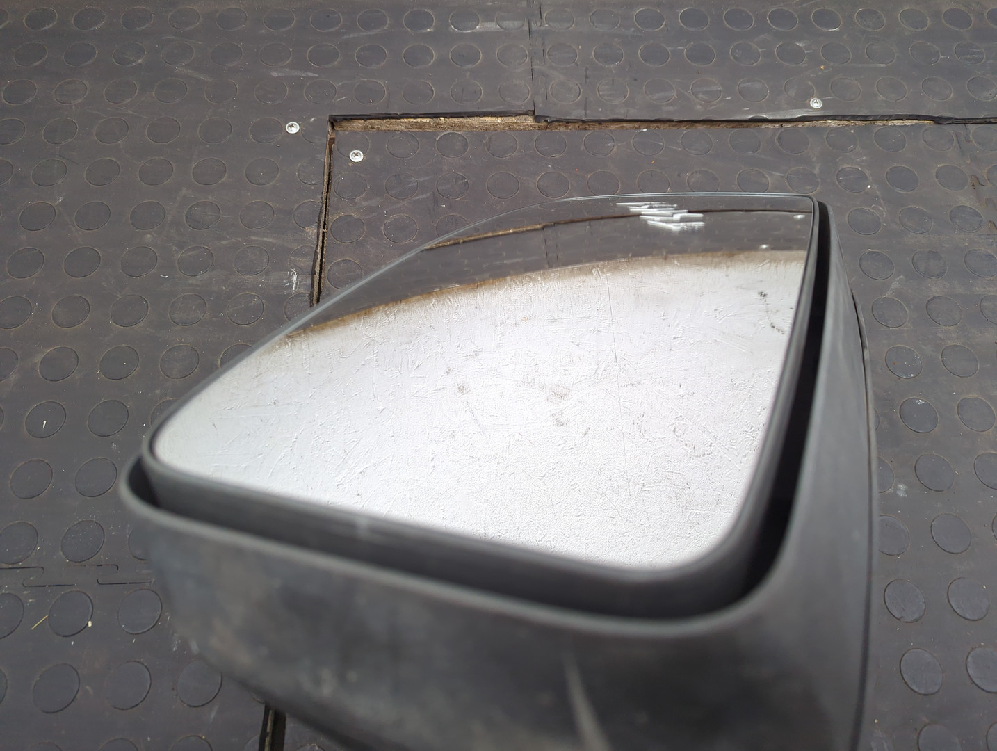 Зеркало левое электрическое