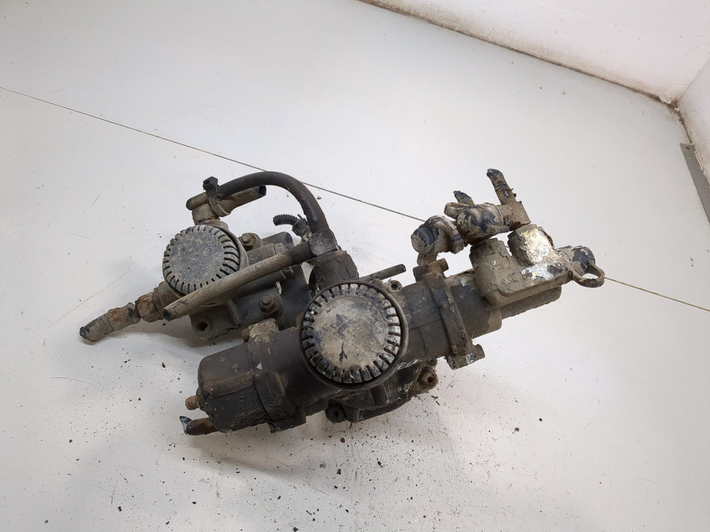 Распределитель тормозных сил