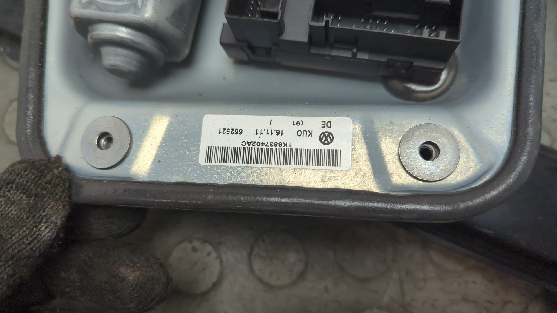 Стеклоподъемник электр. передний правый