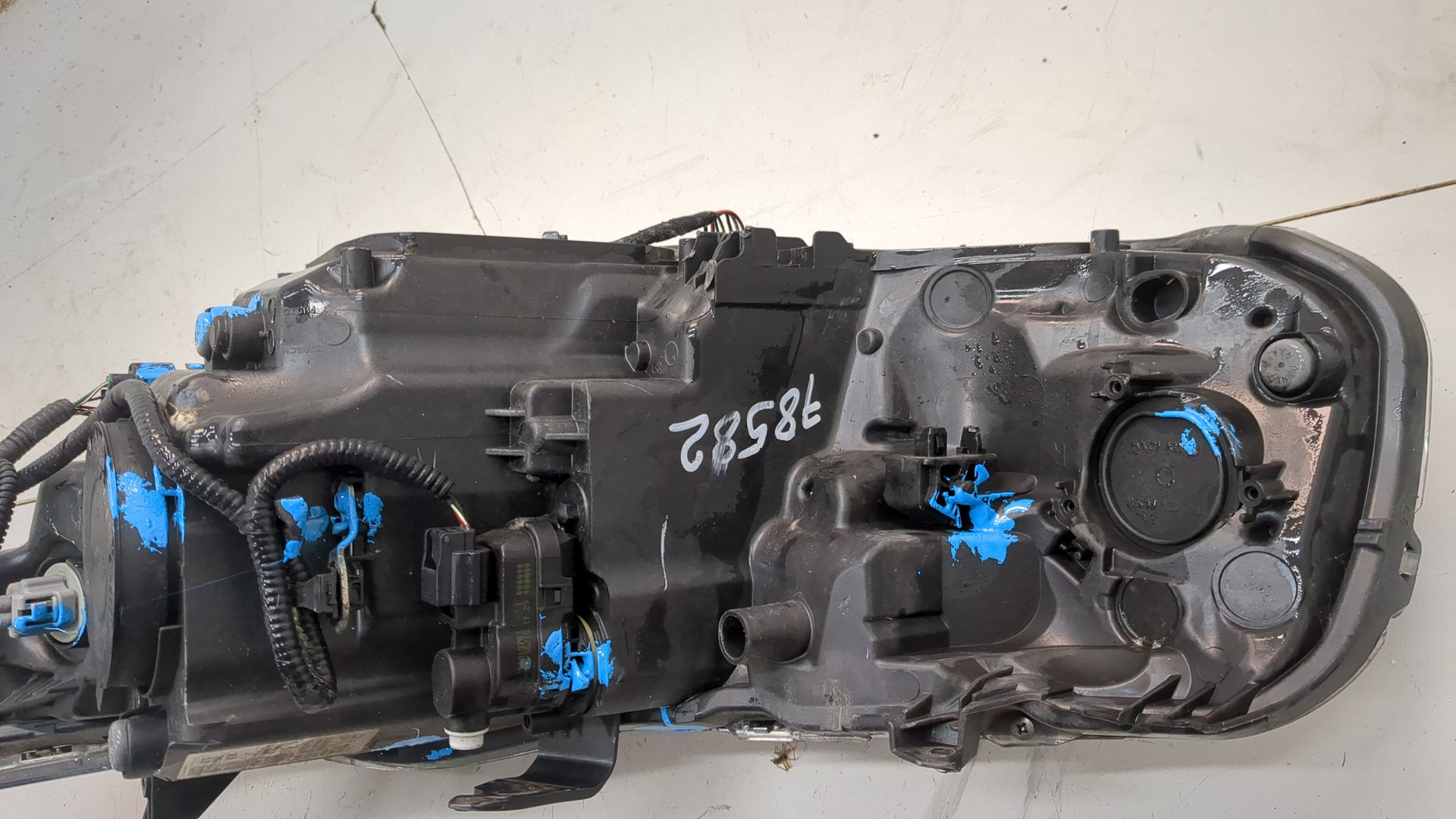 Фара правая