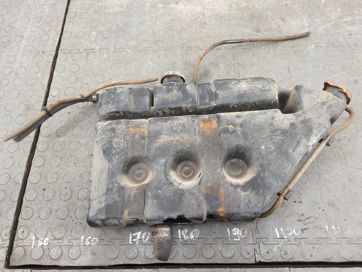 Бак топливный