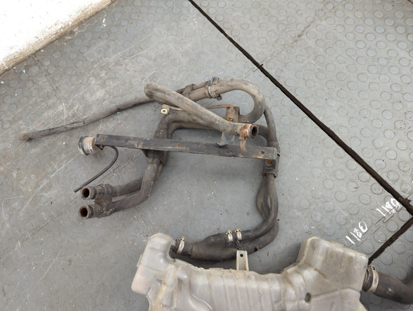 Бачок расширительный