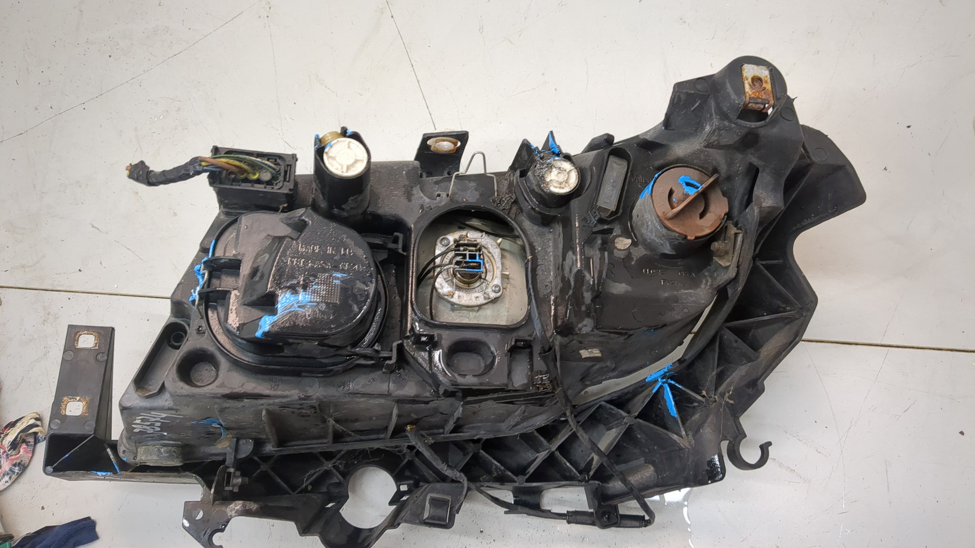 Фара правая