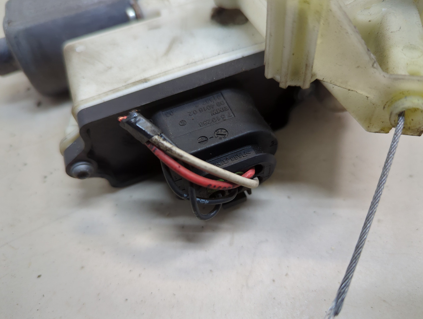 Моторчик стеклоподъемника