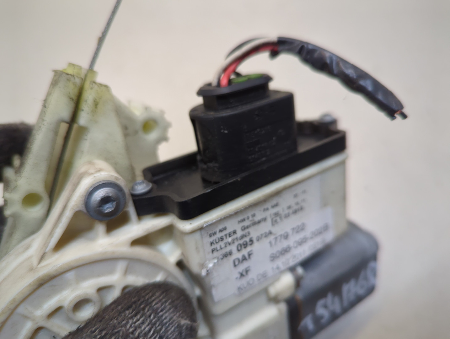 Моторчик стеклоподъемника