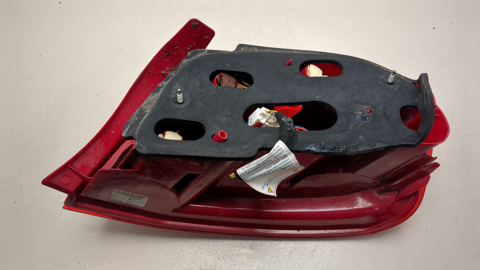 Фонарь задний левый