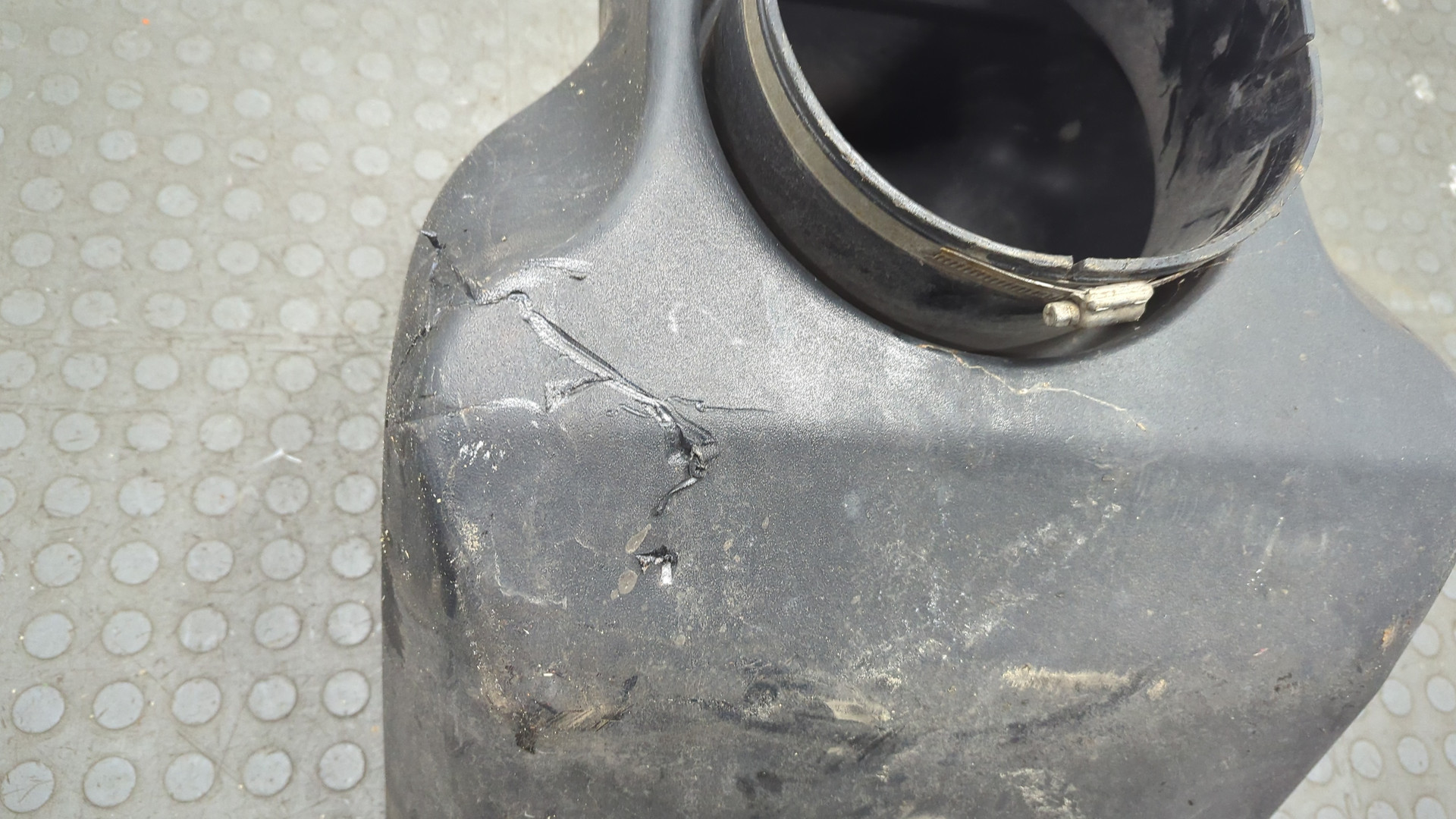 Воздухозаборник (внутри)