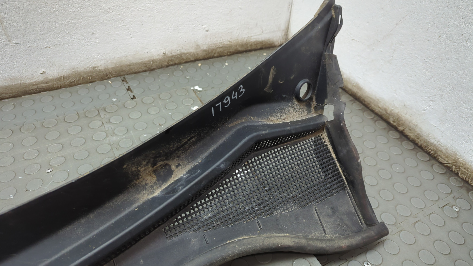 Решетка стеклоочистителей (Жабо)