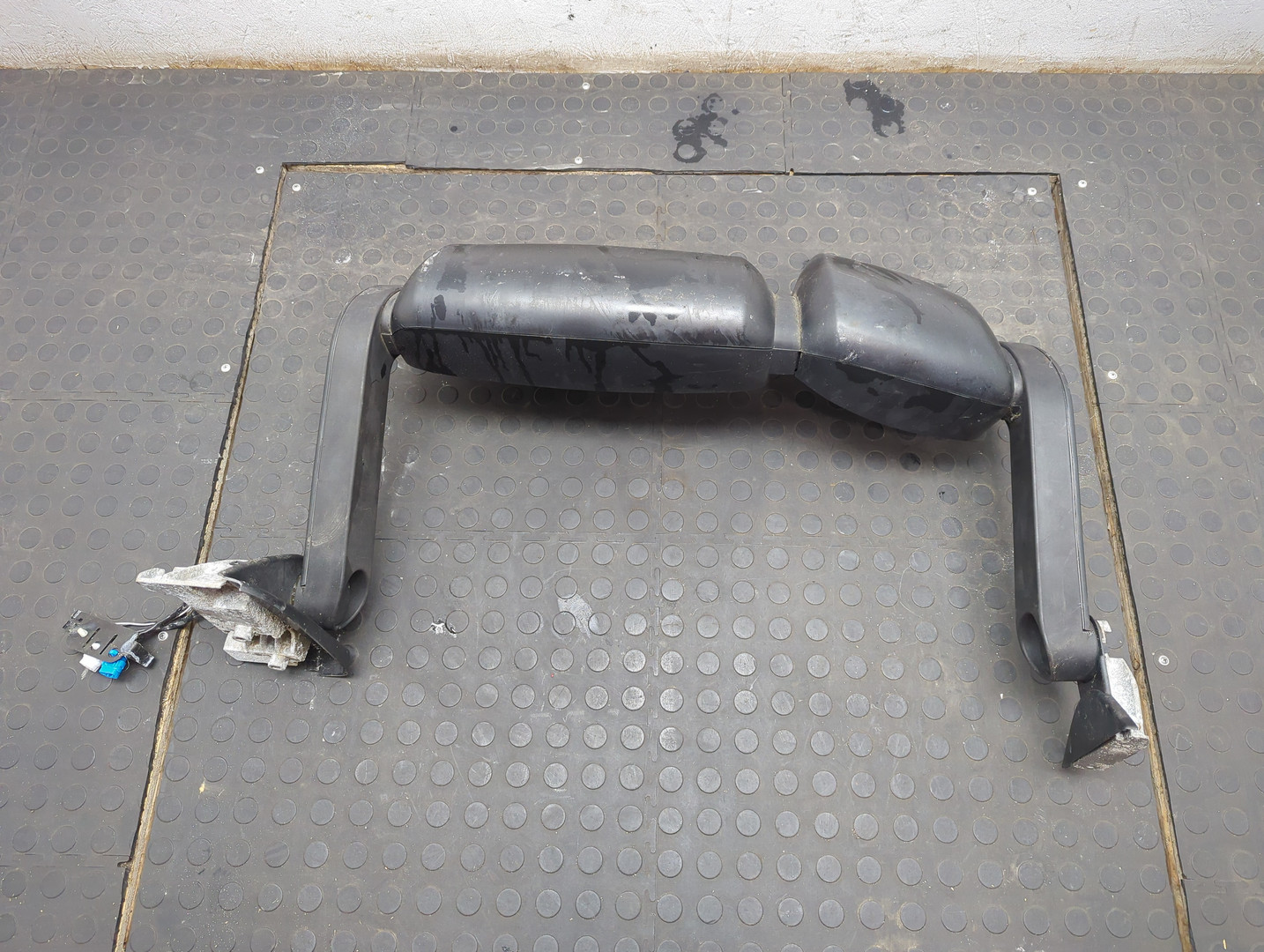 Зеркало правое электрическое