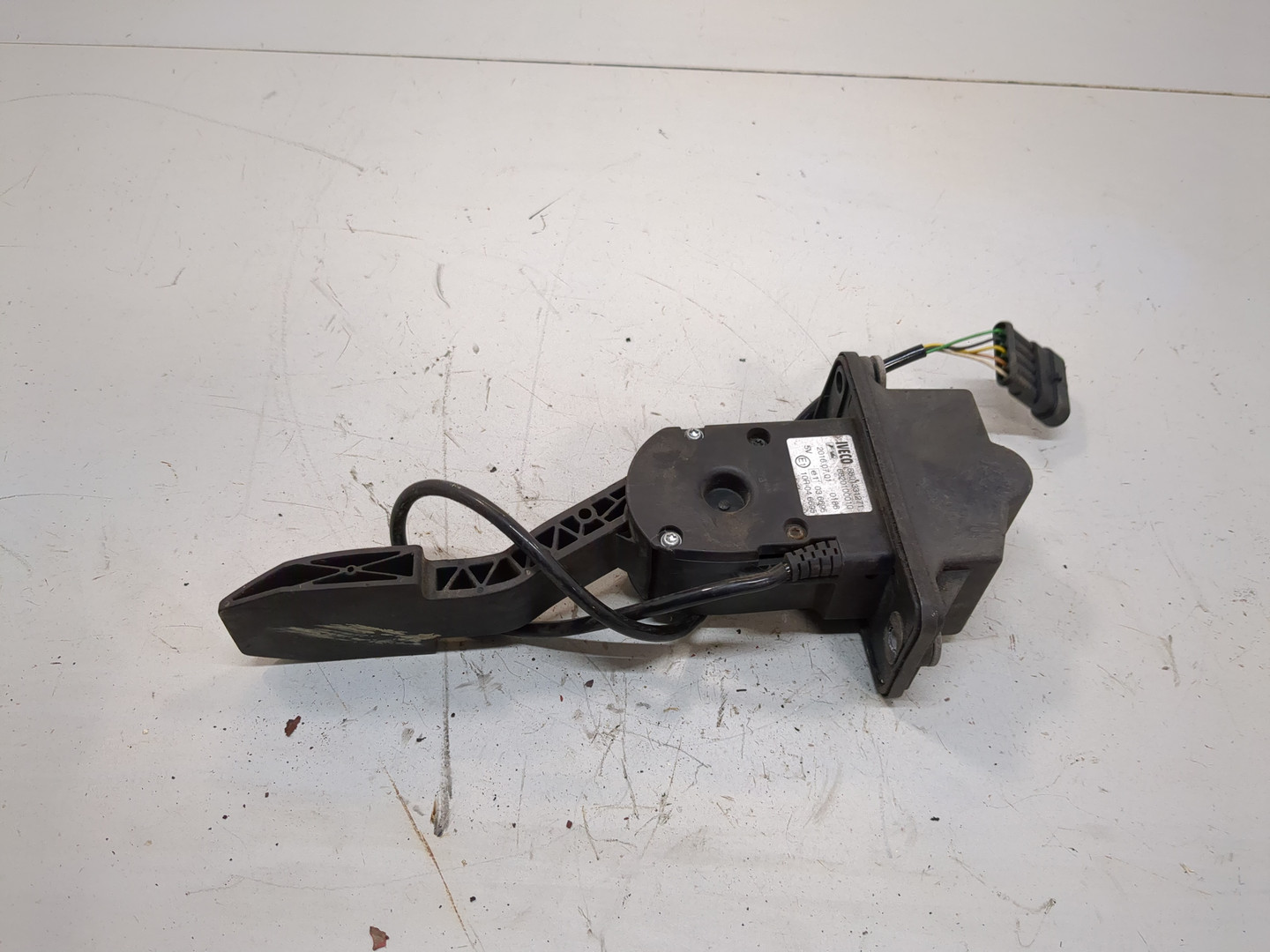 Педаль газа