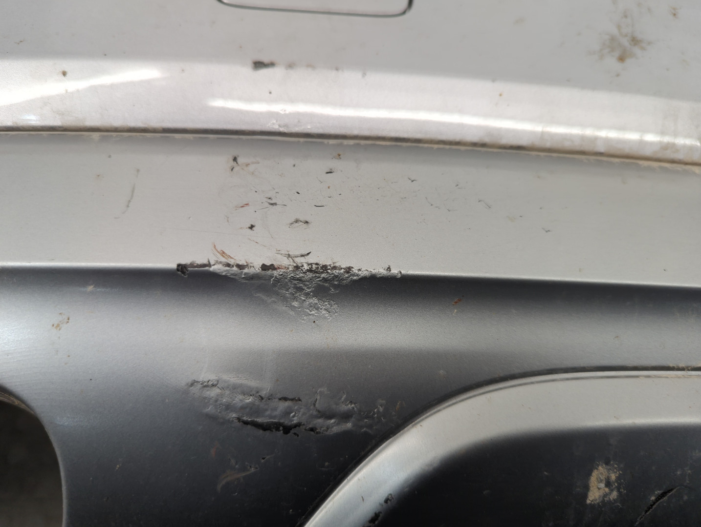 Бампер задний