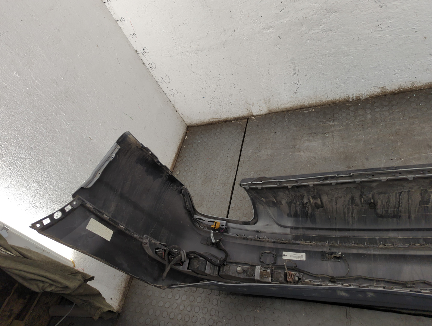 Бампер задний