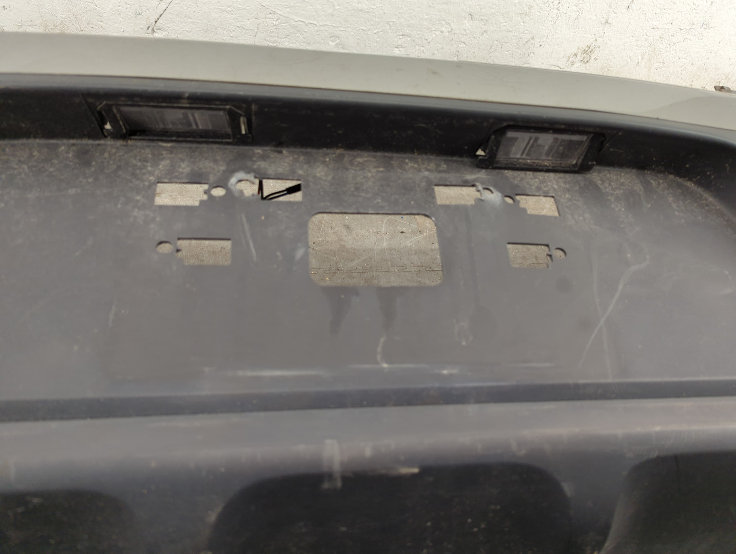 Бампер задний