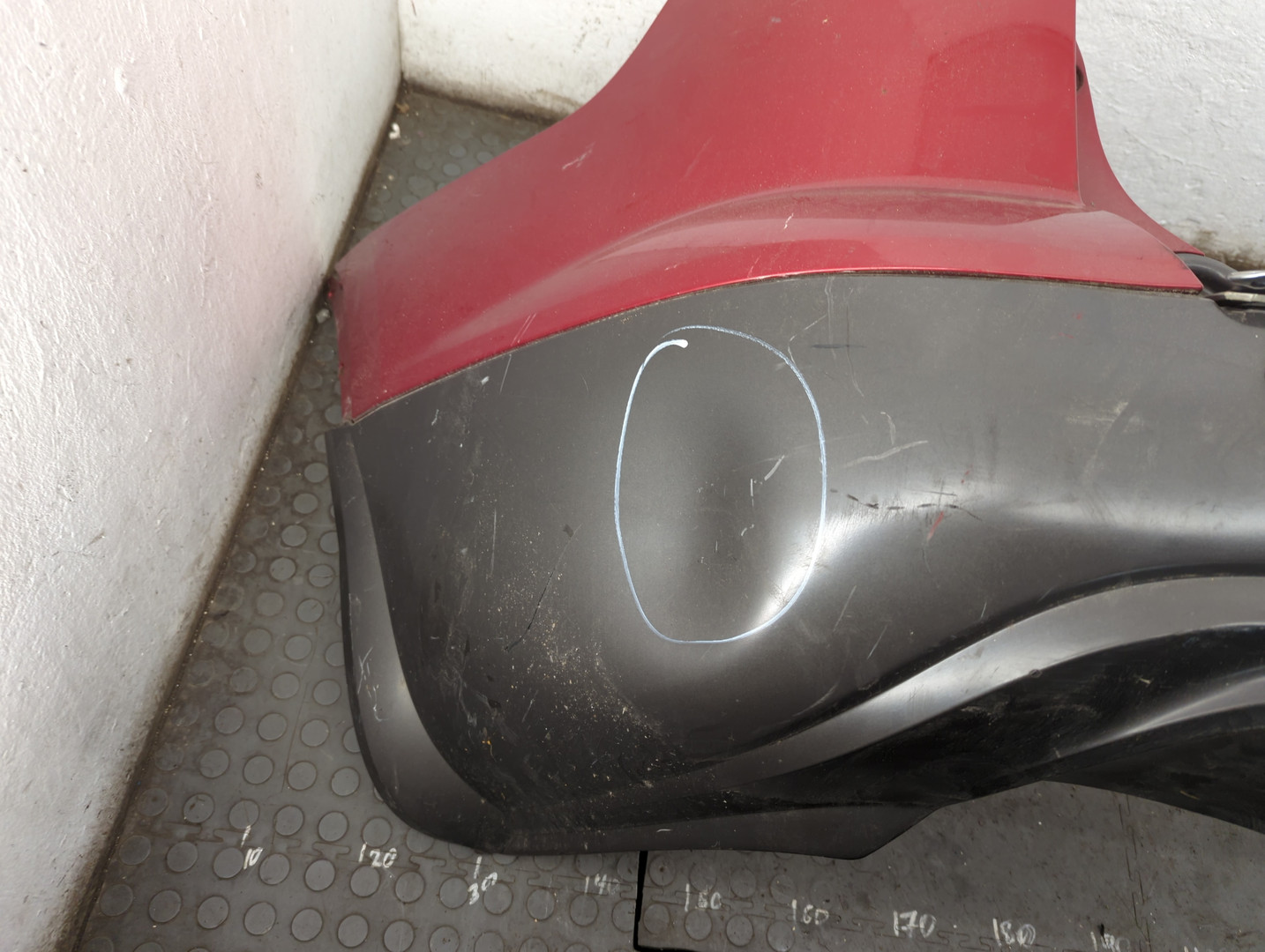 Бампер задний