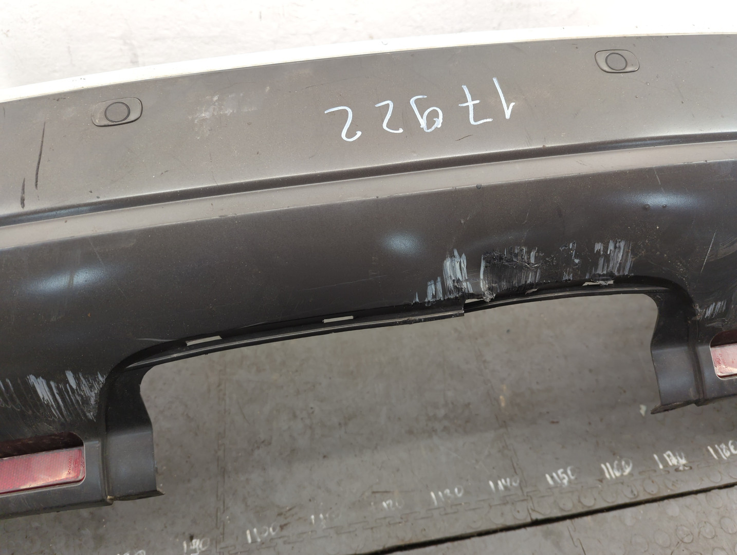 Бампер задний