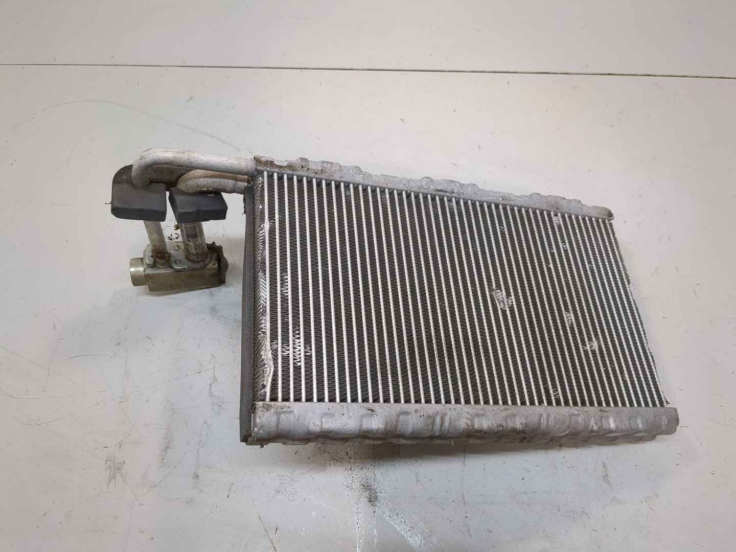 Радиатор кондиционера / конденсер