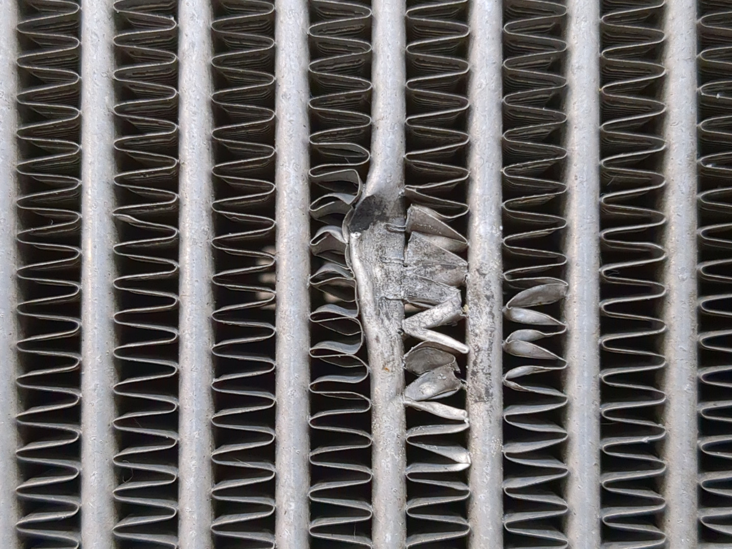 Радиатор кондиционера / конденсер