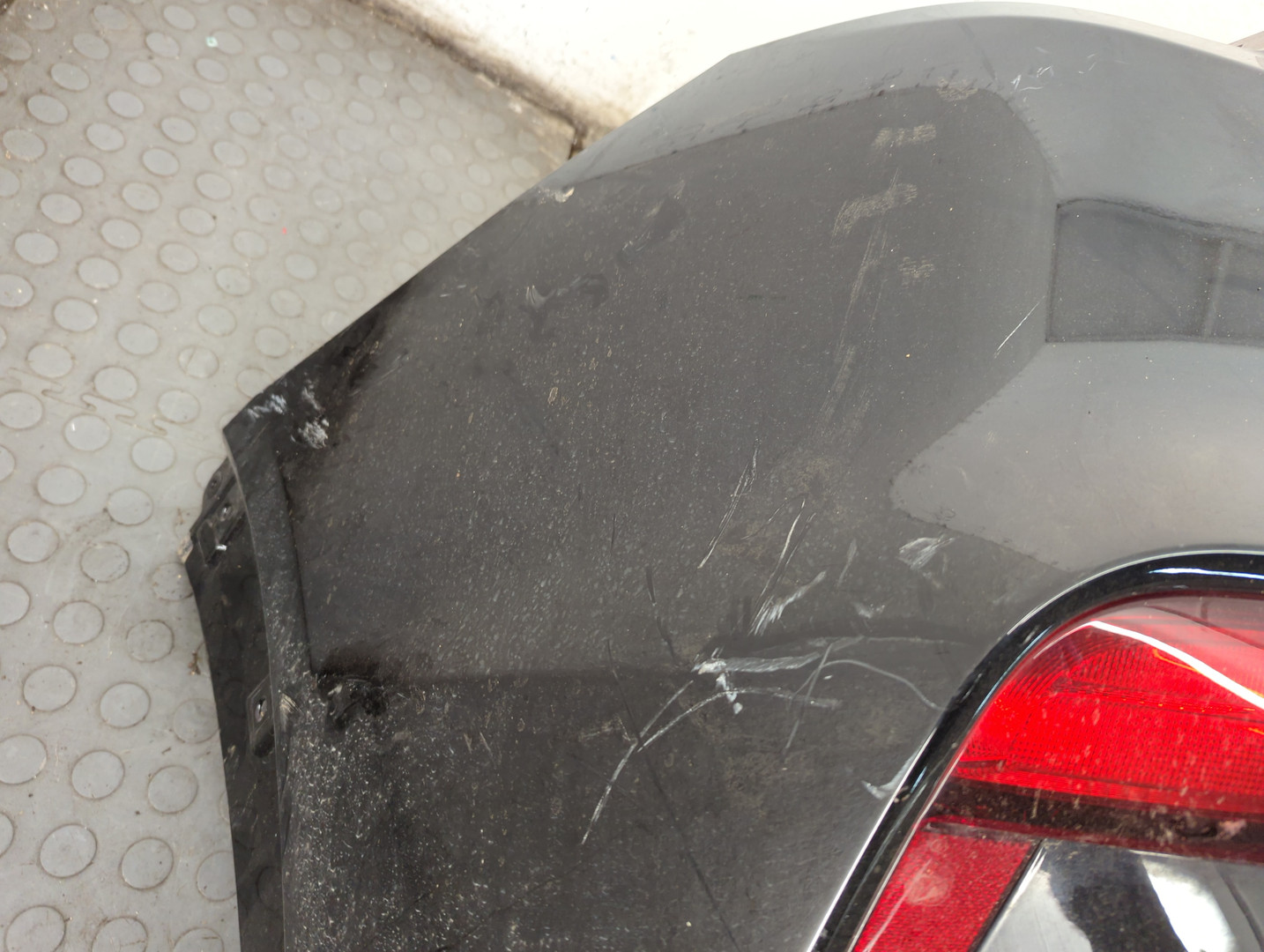 Бампер задний