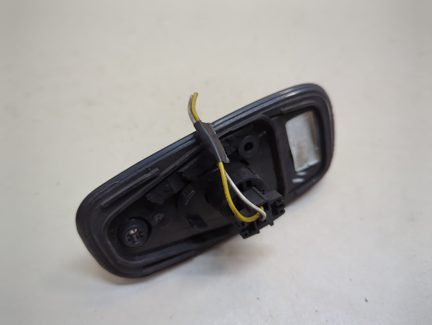 Плафон салонный