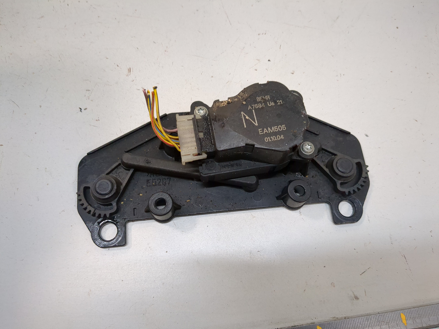 Моторчик заслонки печки