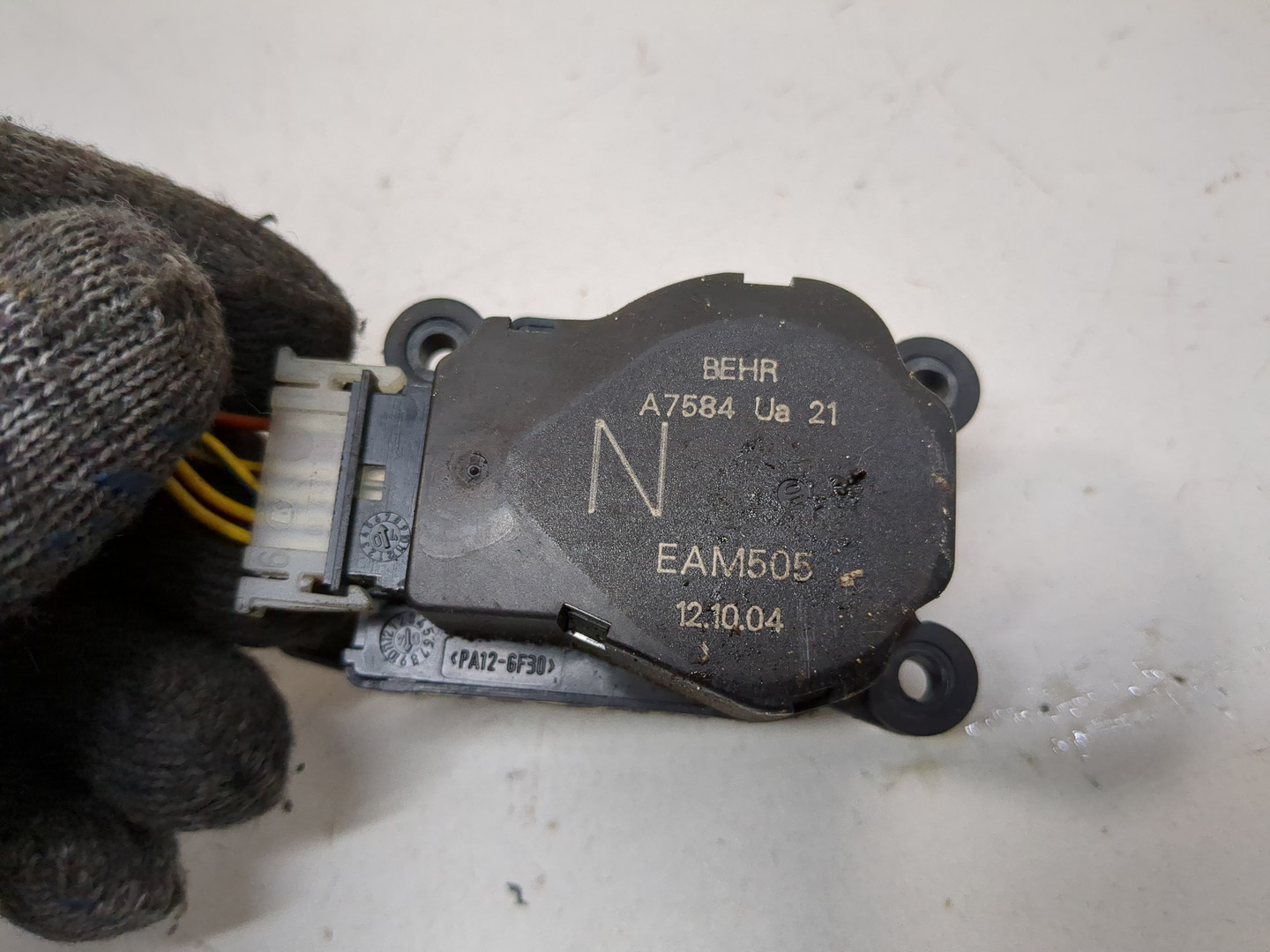 Моторчик заслонки печки