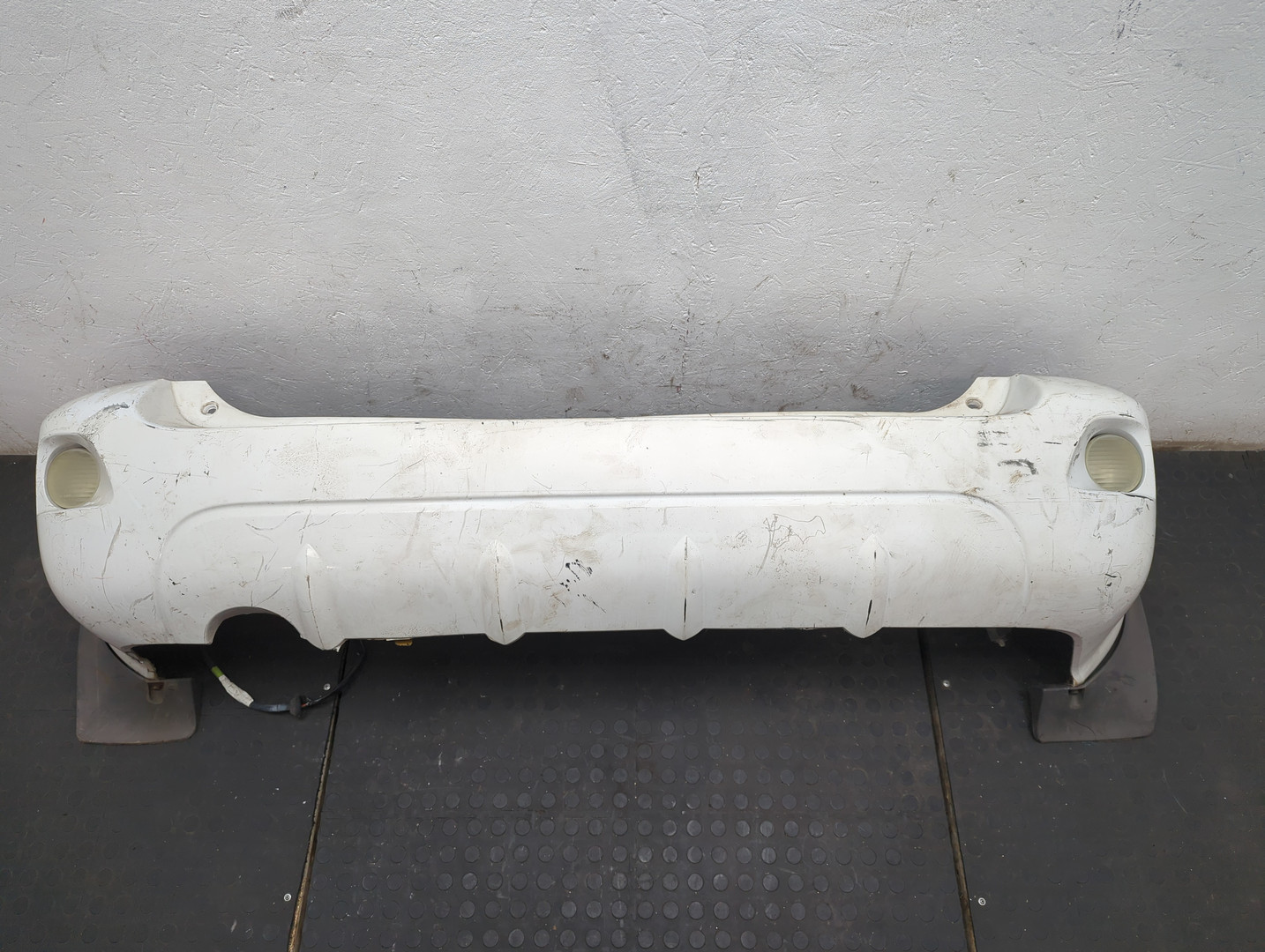 Бампер задний