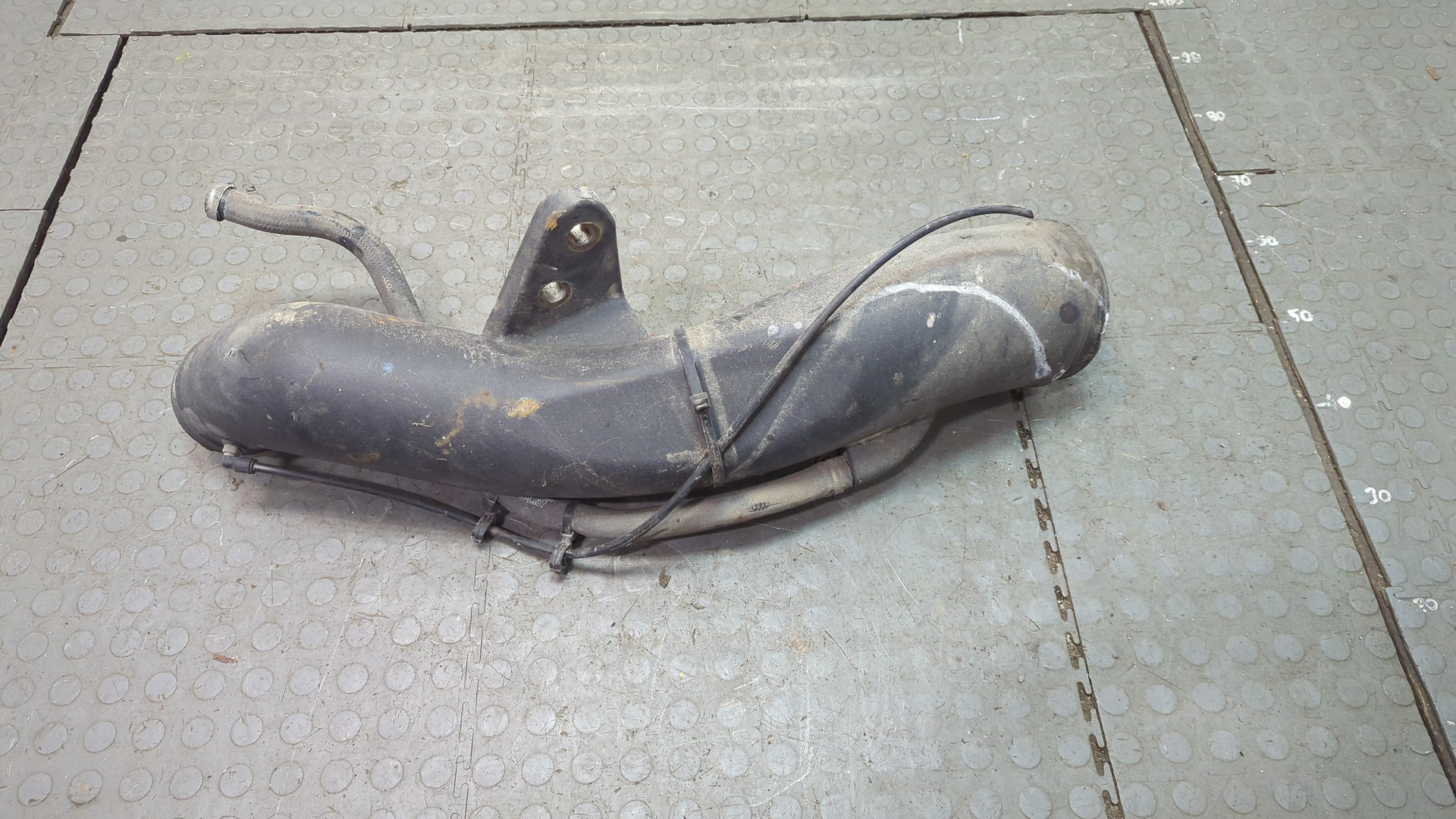 Патрубок воздушного фильтра