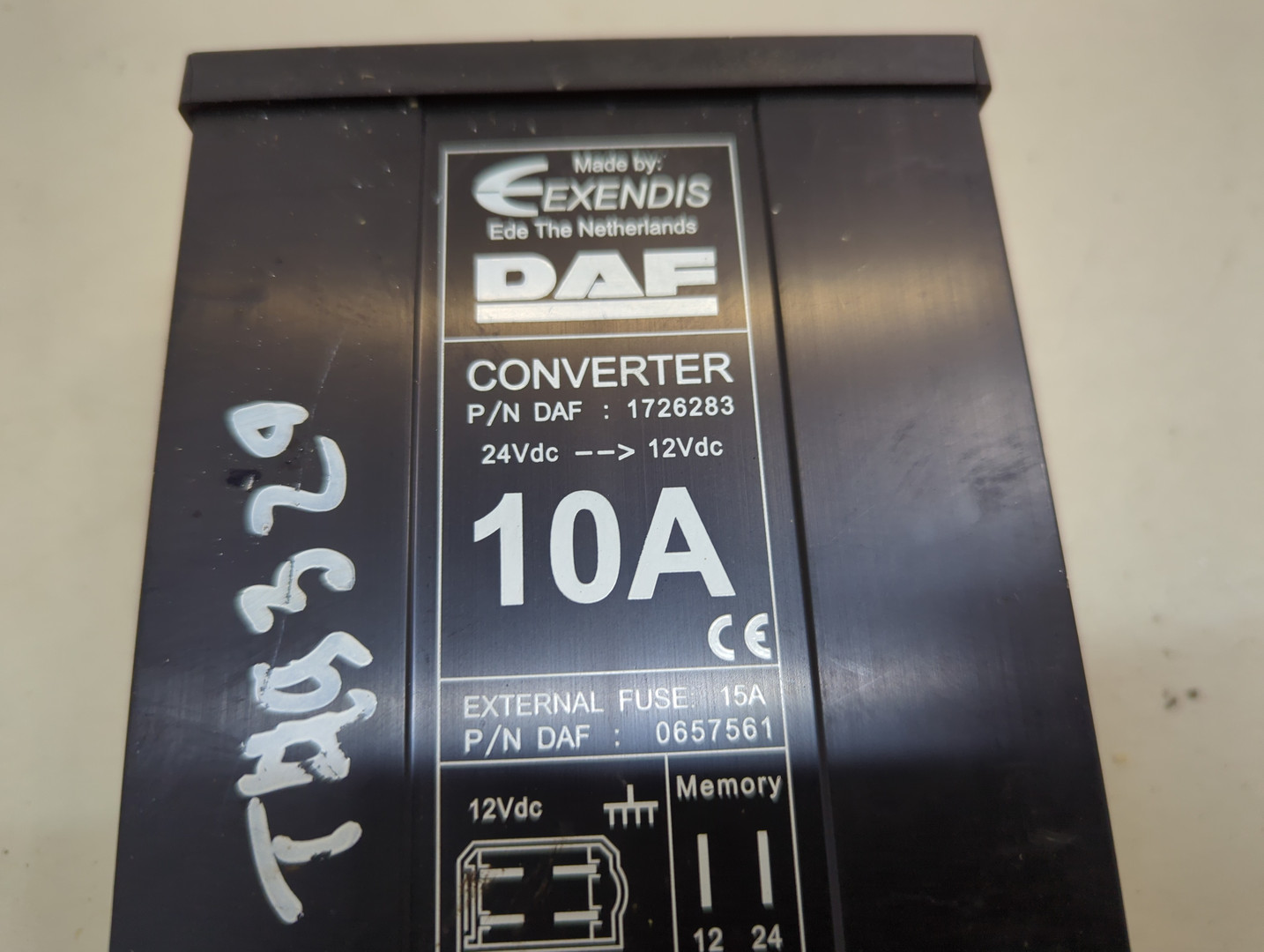 Преобразователь напряжения (адаптер)