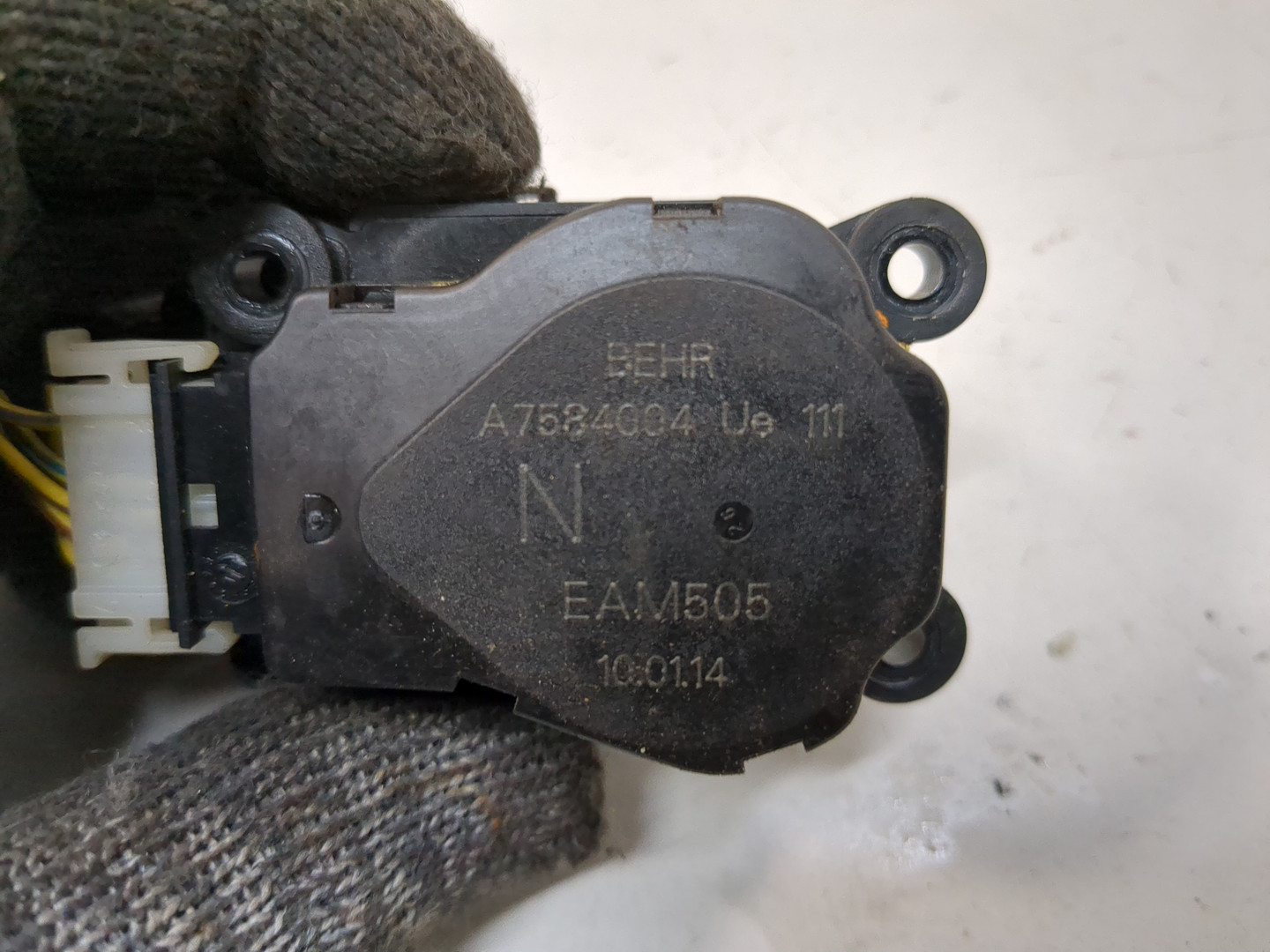 Моторчик заслонки печки