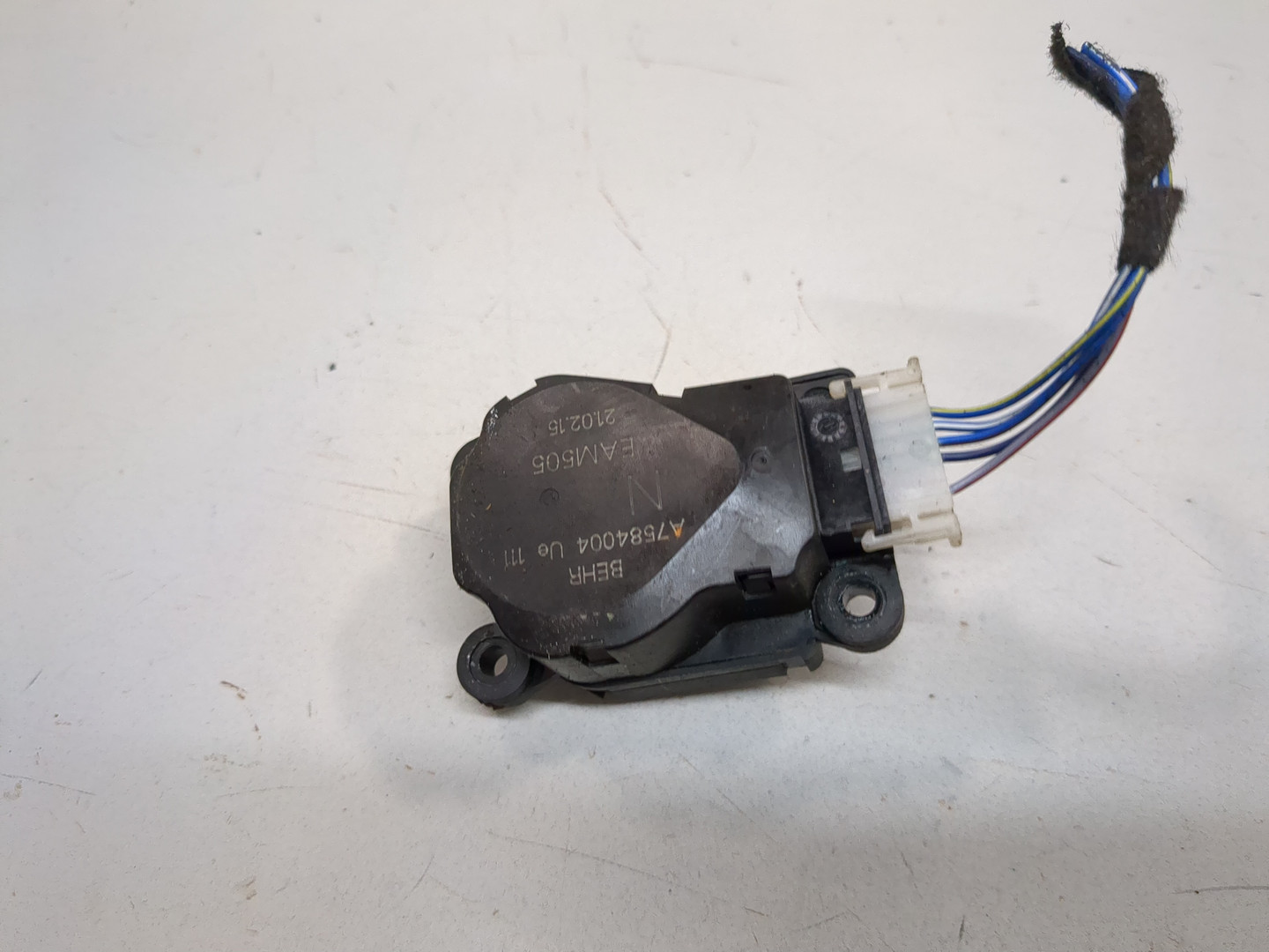 Моторчик заслонки печки