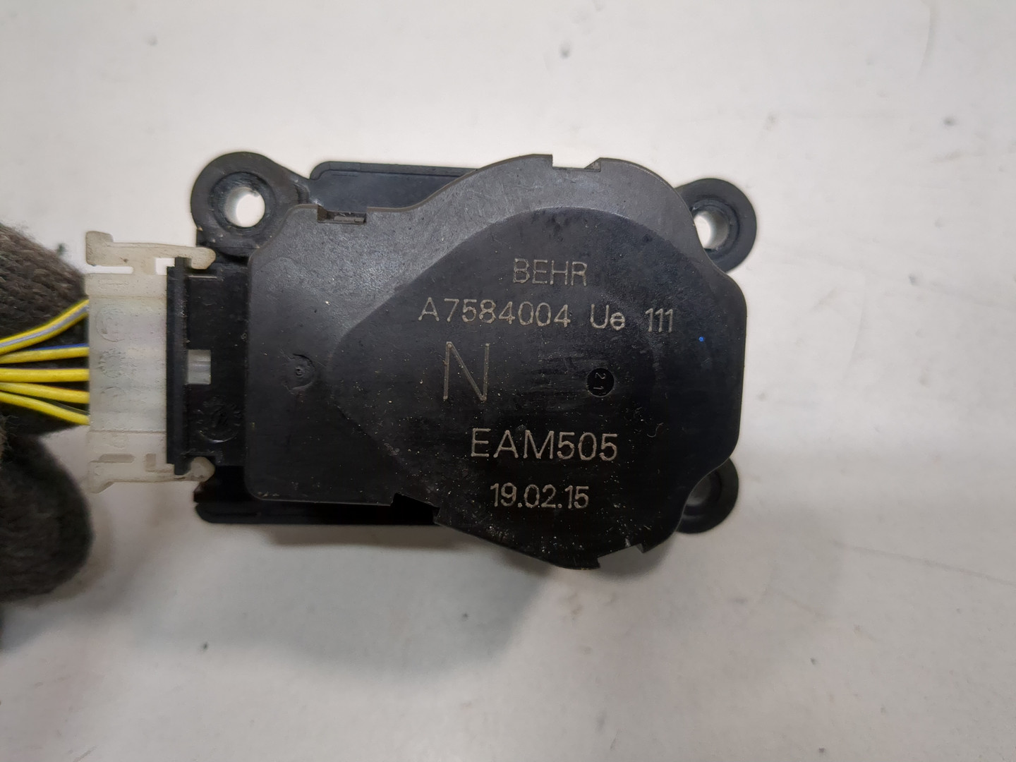 Моторчик заслонки печки