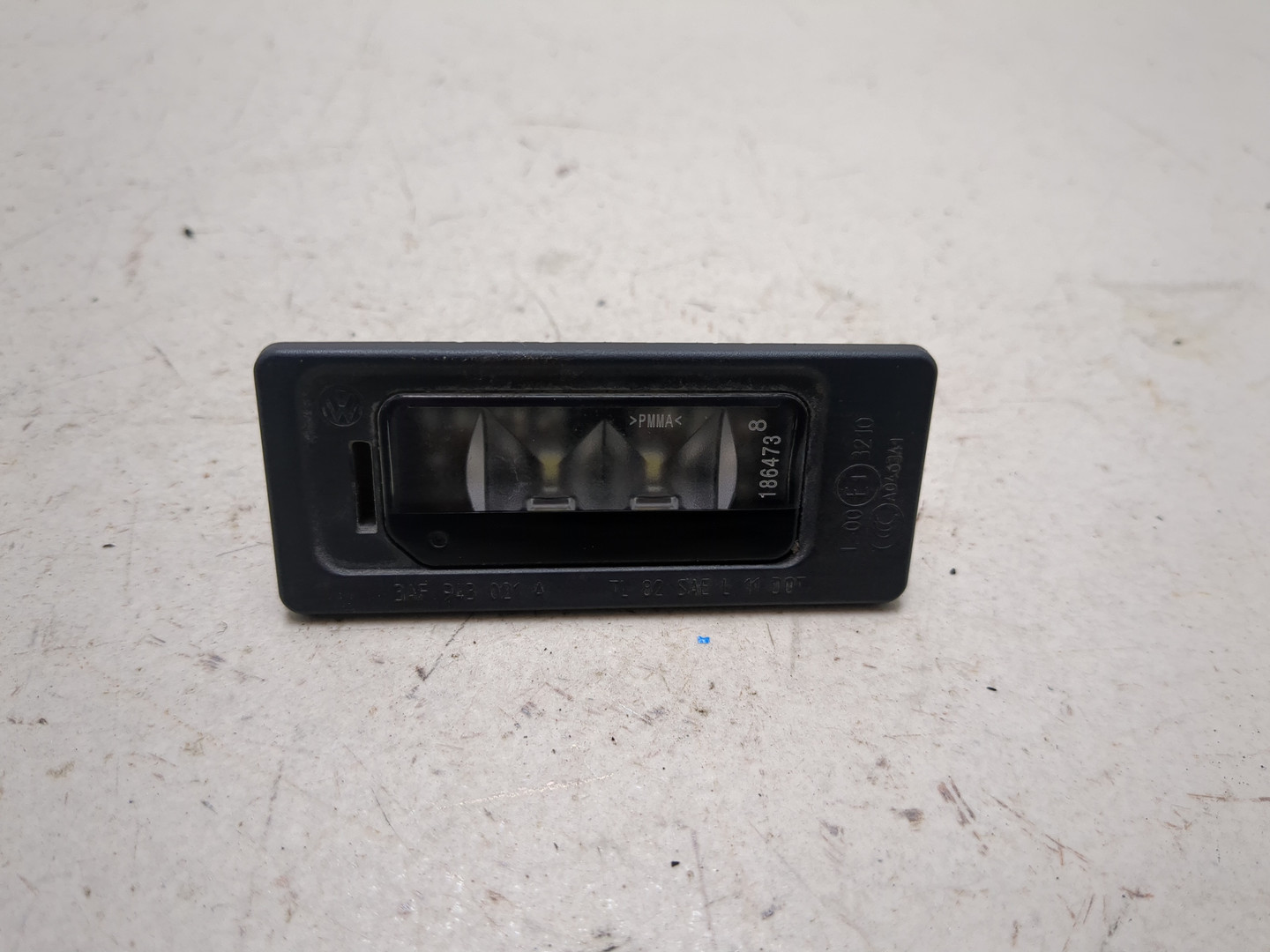 Фонарь подсветки номера