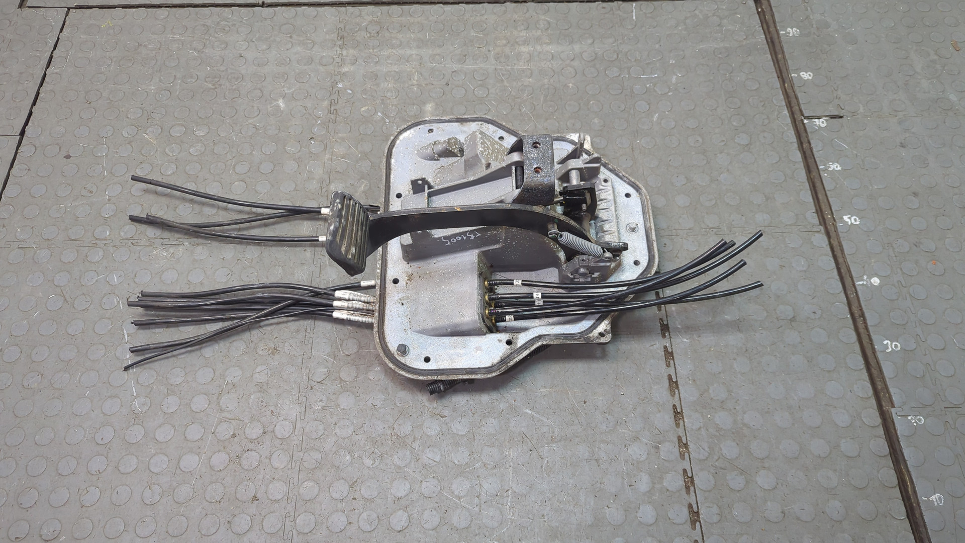 Кран тормозной главный