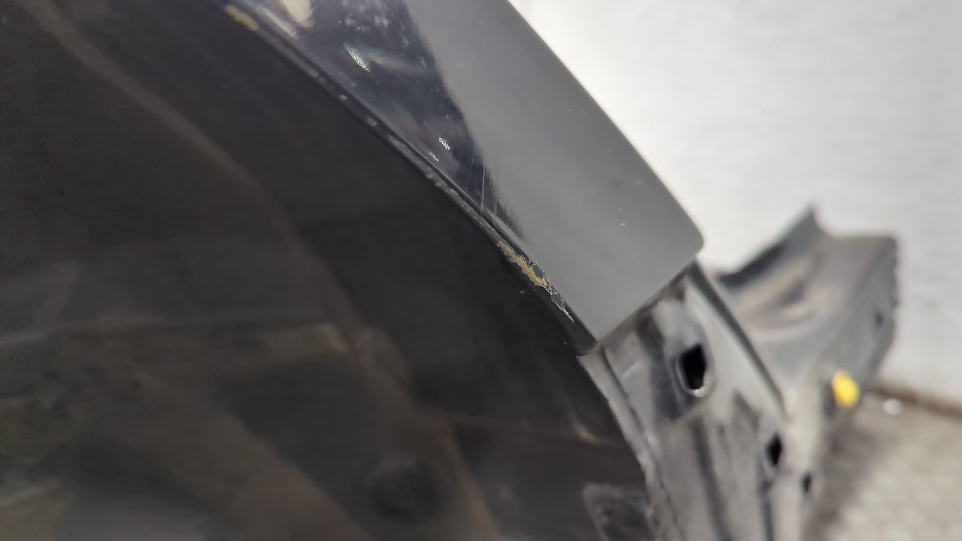 Кузовной элемент