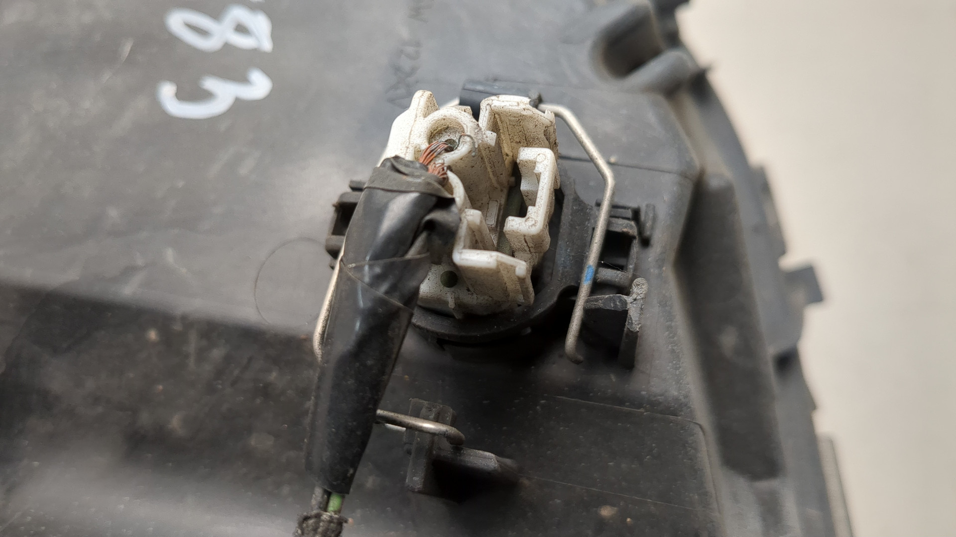 Фара противотуманная правая