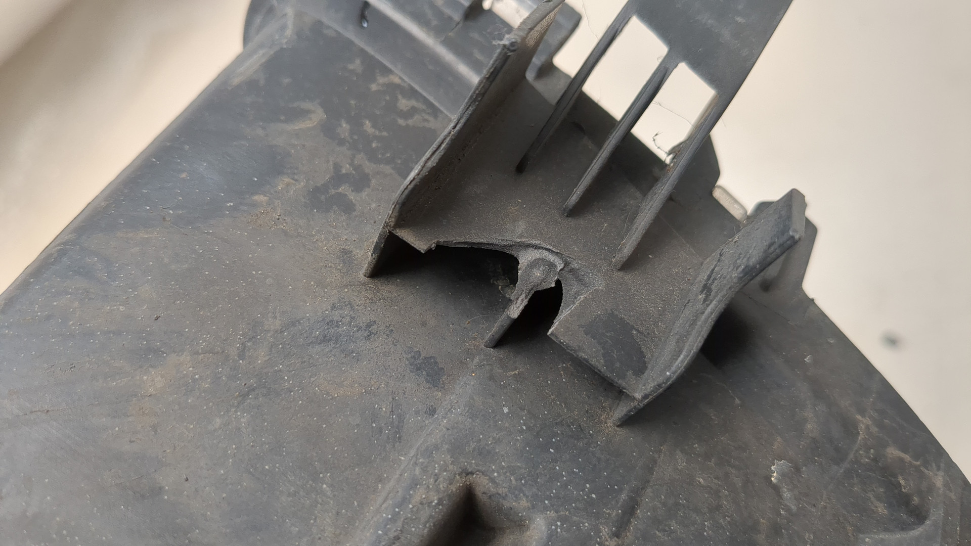 Фара противотуманная правая