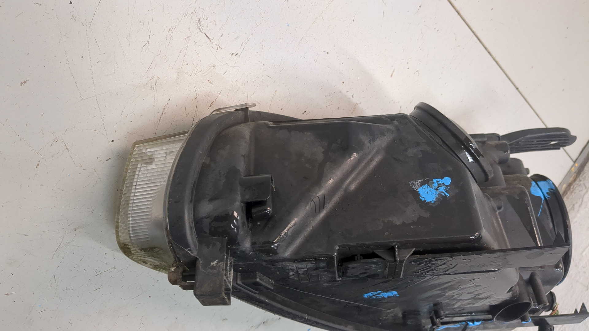 Фара правая