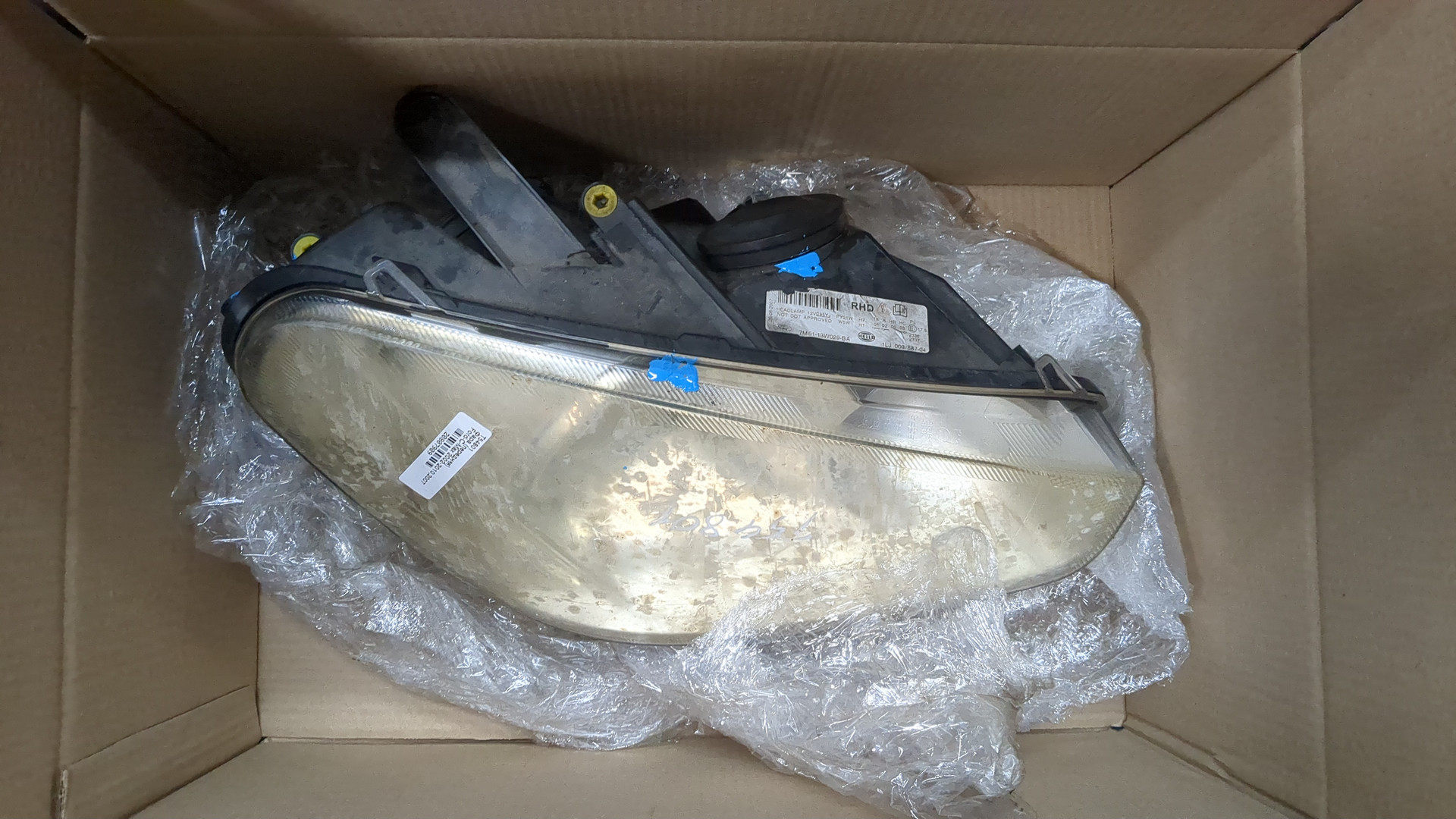 Фара правая