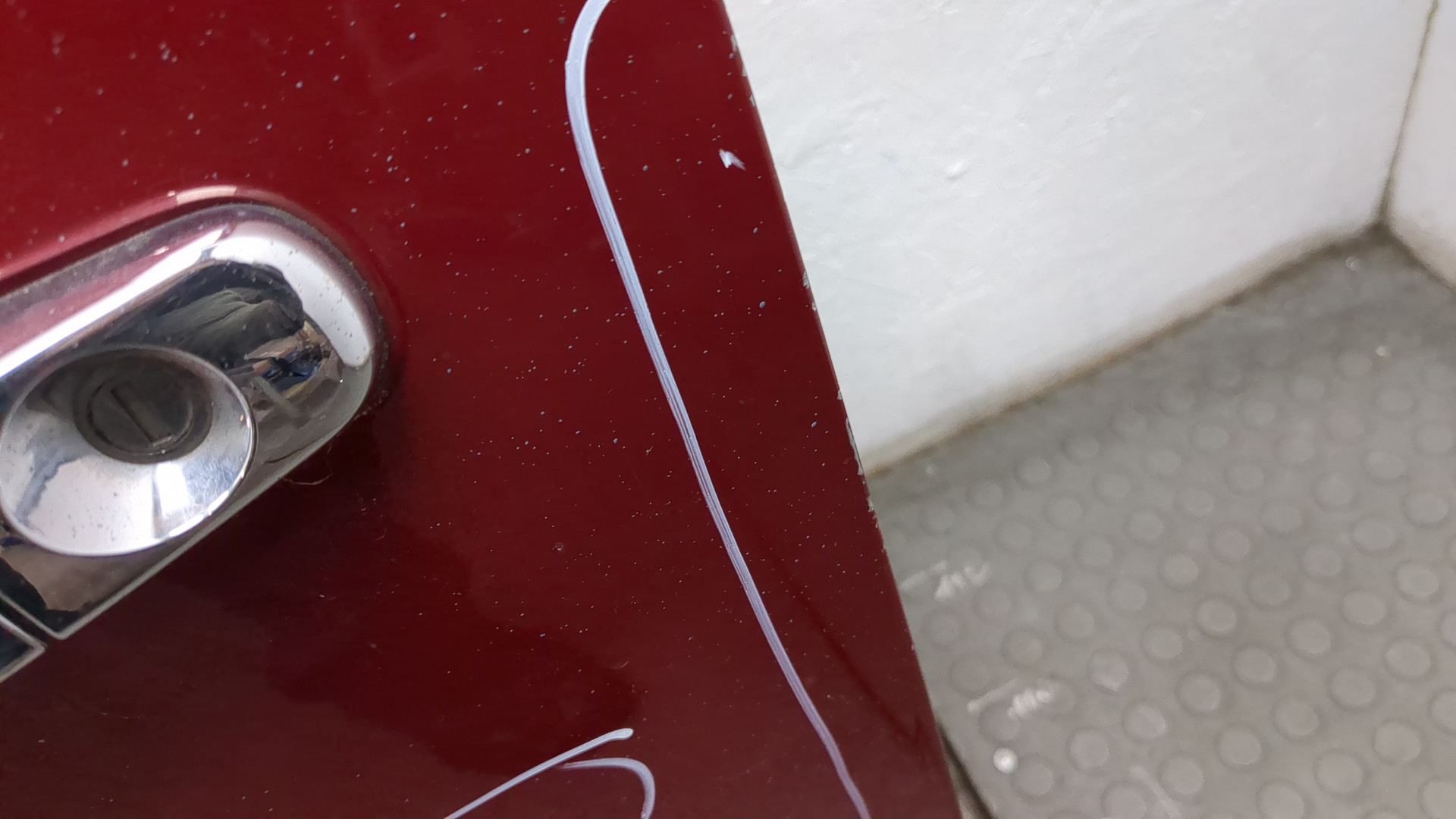 Дверь передняя левая