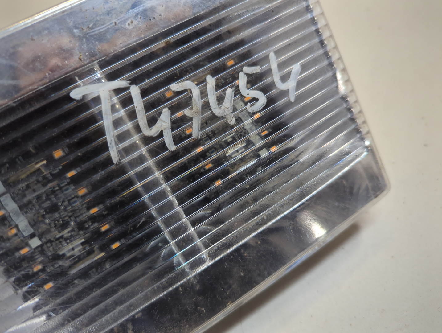 Плафон салонный