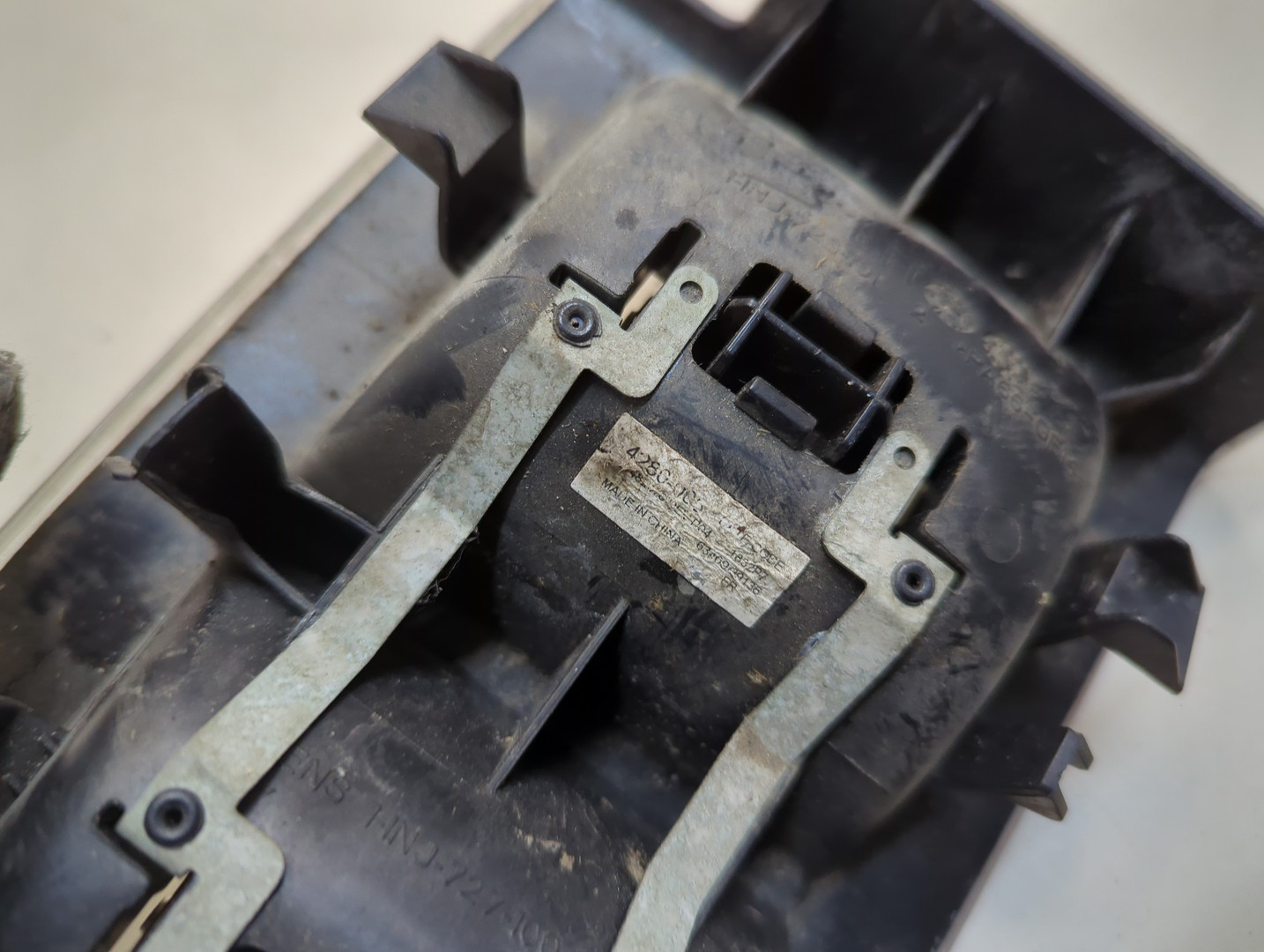 Плафон салонный